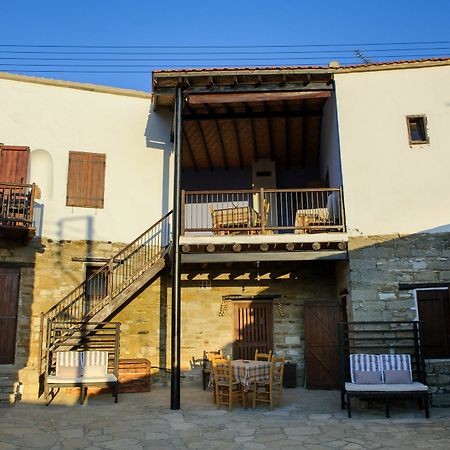 Teacher'S House Maroni Exterior foto